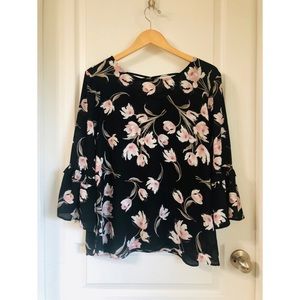 COUNTERPARTS—BELL SLEEVE FLORAL TOP